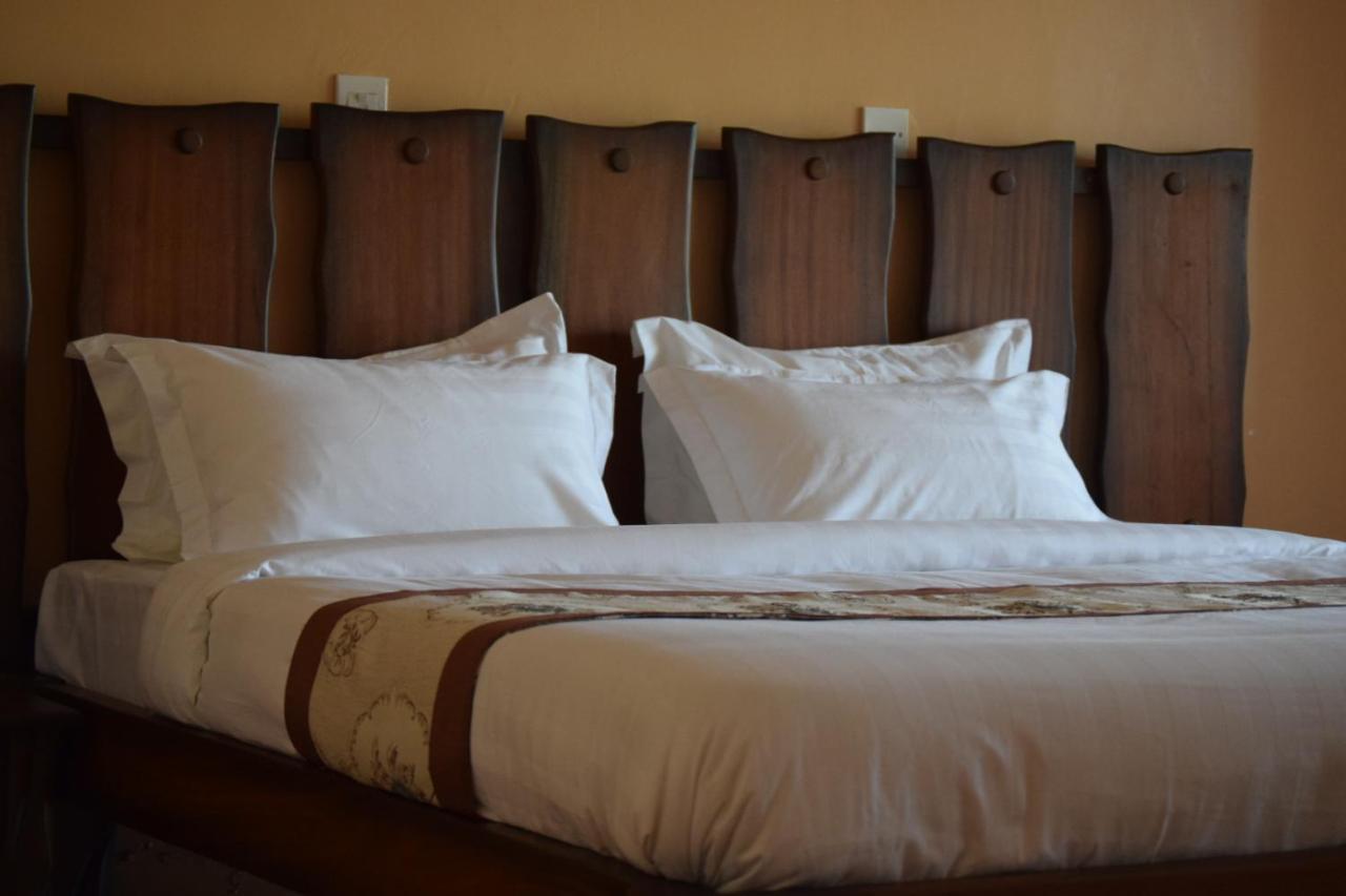 Esikar Gardens Hotel Narok Exterior photo